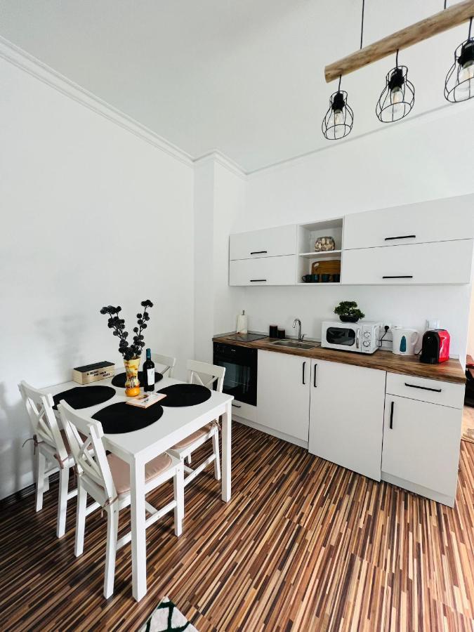 Apartament in regim hotelier King Mediaş Buitenkant foto
